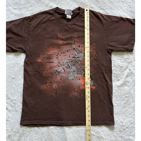 Vintage Y2K Cleveland Brown Pixel Helmet Graphic T-shirt Size Medium - Picture 7 of 8